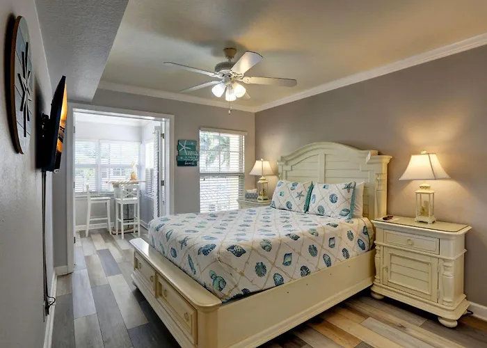 Barefoot A202 * Clearwater Beach