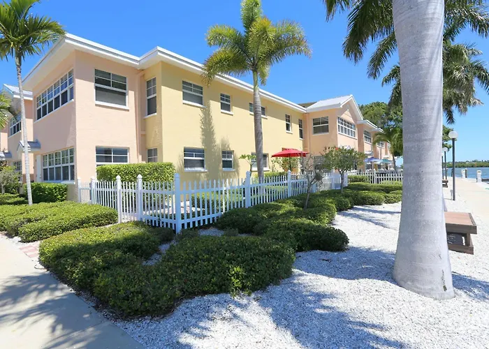 Barefoot A202 * Clearwater Beach